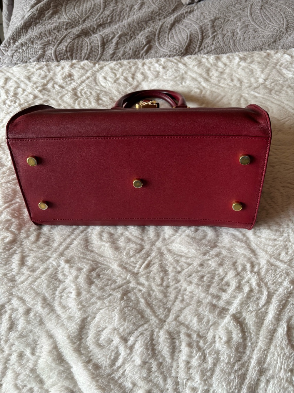Saint Laurent Cabas in Wine/Gold - Picture 6 of 14